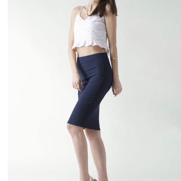 Forever 21 Dresses & Skirts - Forever 21 High Waisted Navy Blue Skirt